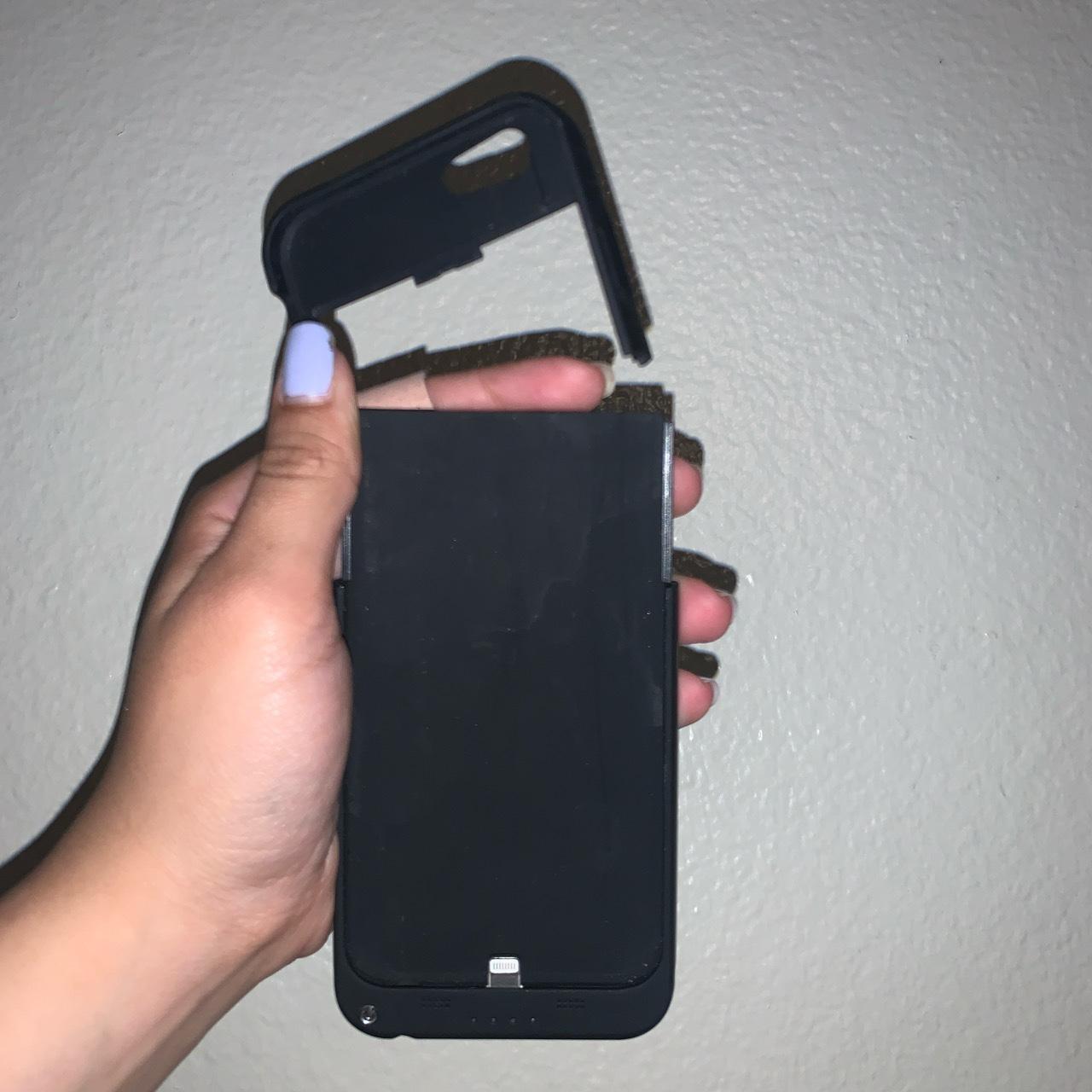 🖤 portable charger/iPhone 6 case 🖤 useful gadget... Depop