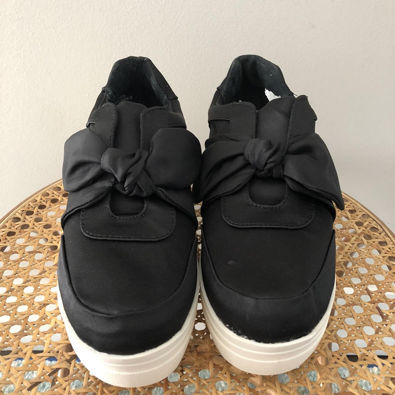 Women's Black and White Trainers | Depop