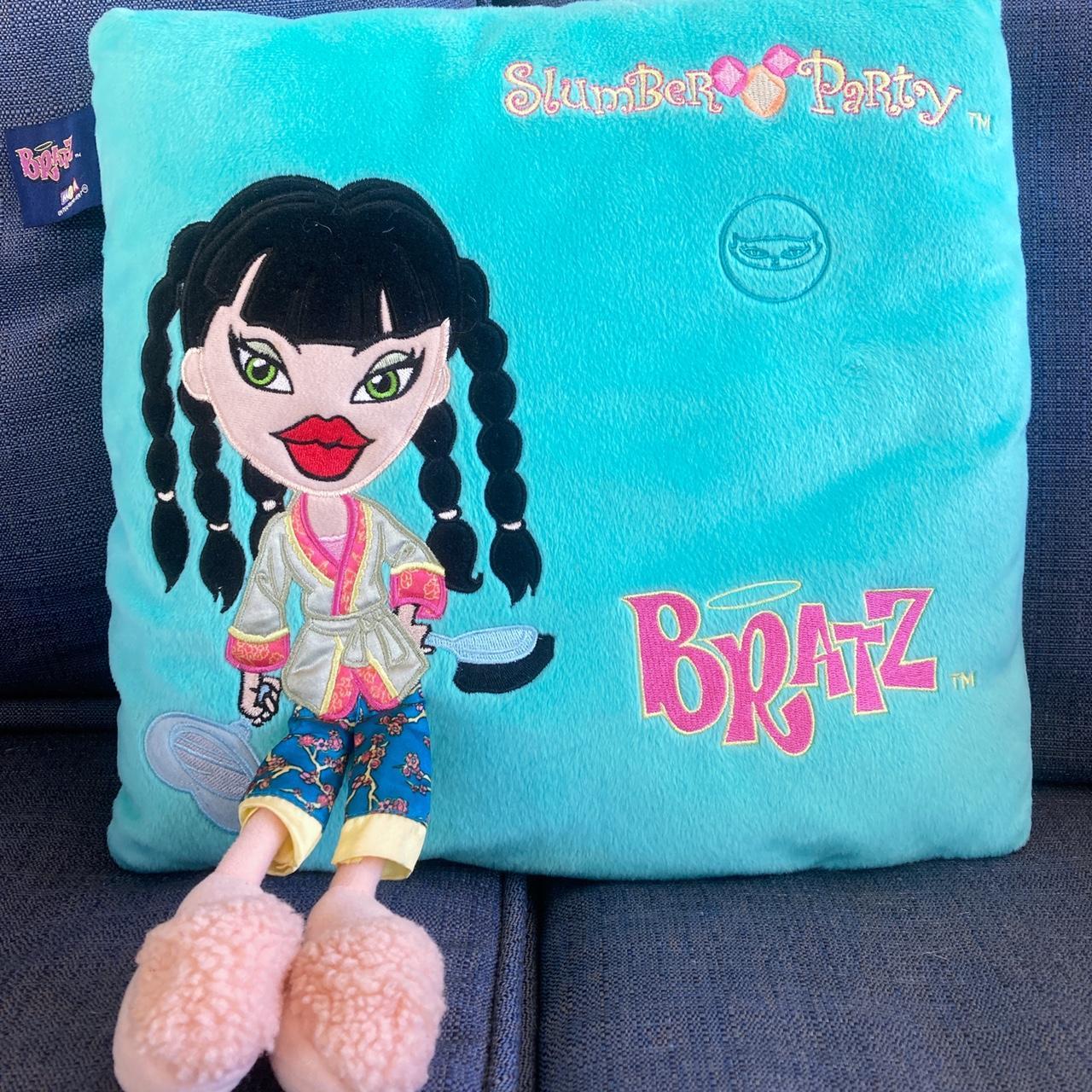 Y2k Jade Bratz pillow 🌸, -In great condition,