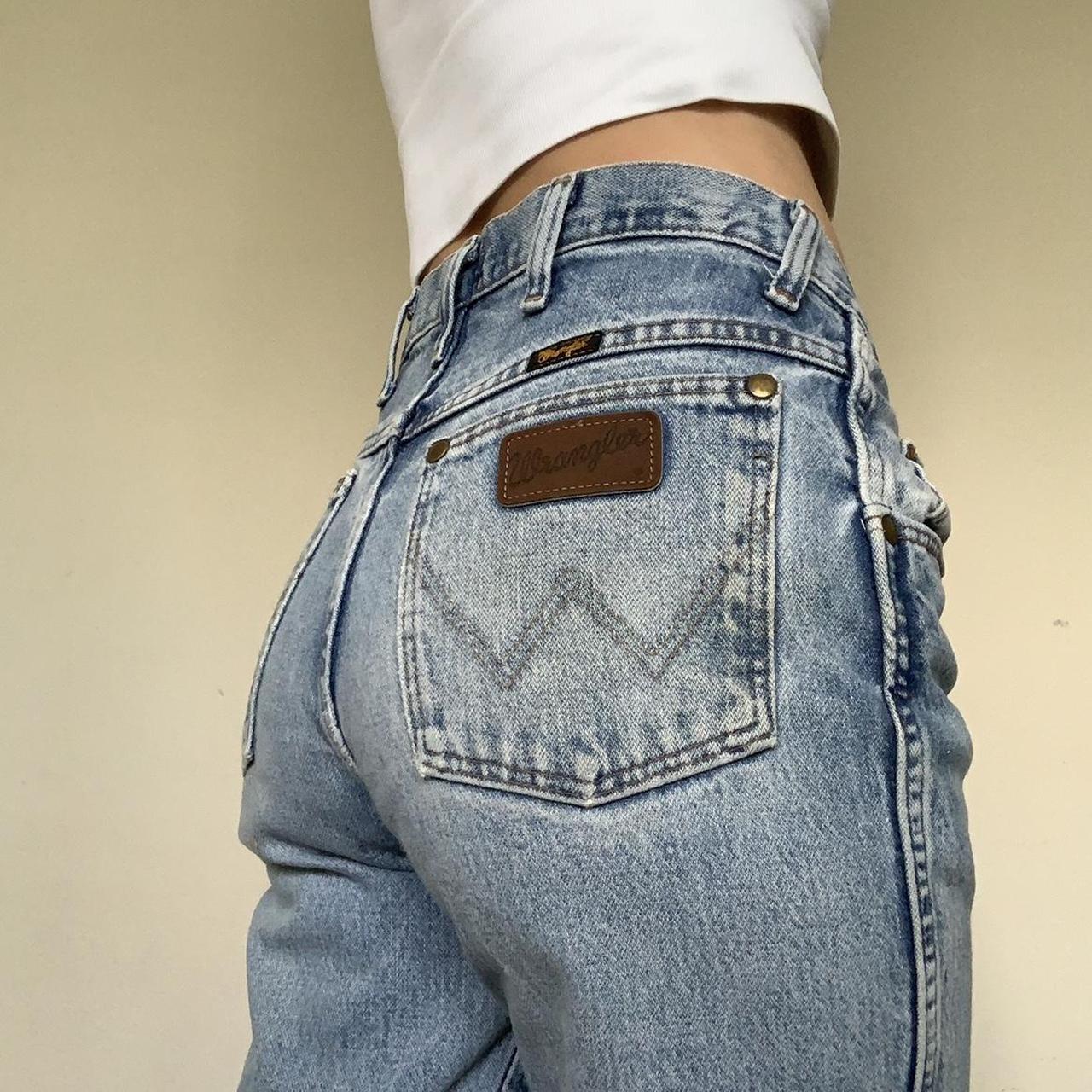 Wrangler Women's Blue Jeans | Depop