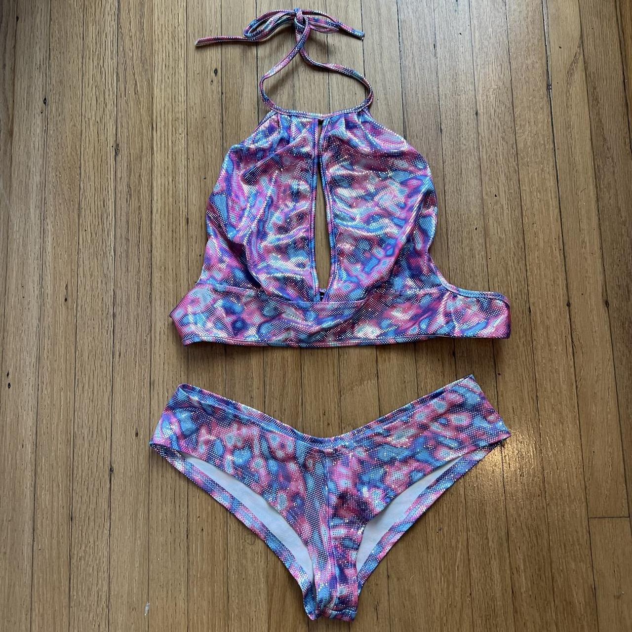 Y2K METALLIC BIKINI 👙 True vintage halter peek-a-boo... - Depop