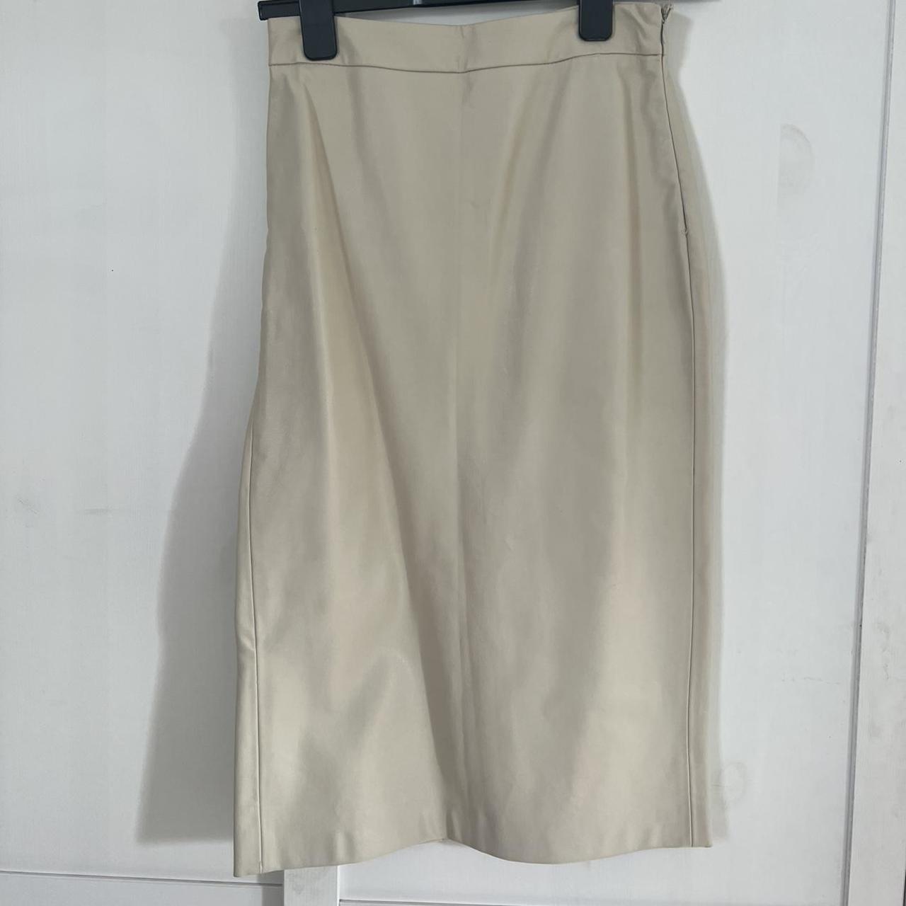 Zara Women's Cream Skirt | Depop