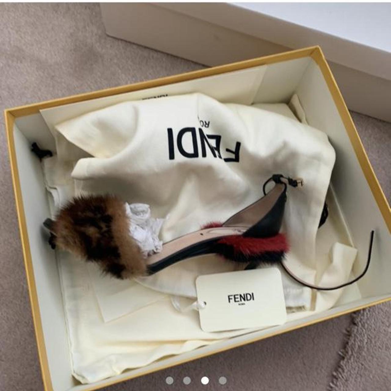 GW限定セール◆FENDIパンプス36.5 サイズ Fendi fur heels size 36. Paid around 1400, open to | Depop