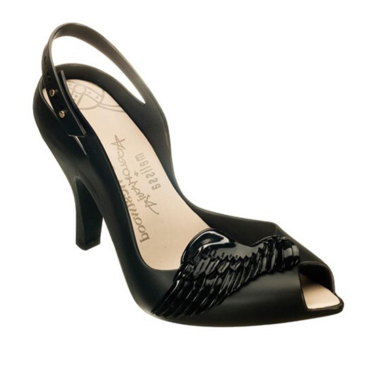 Black wing hot sale heels