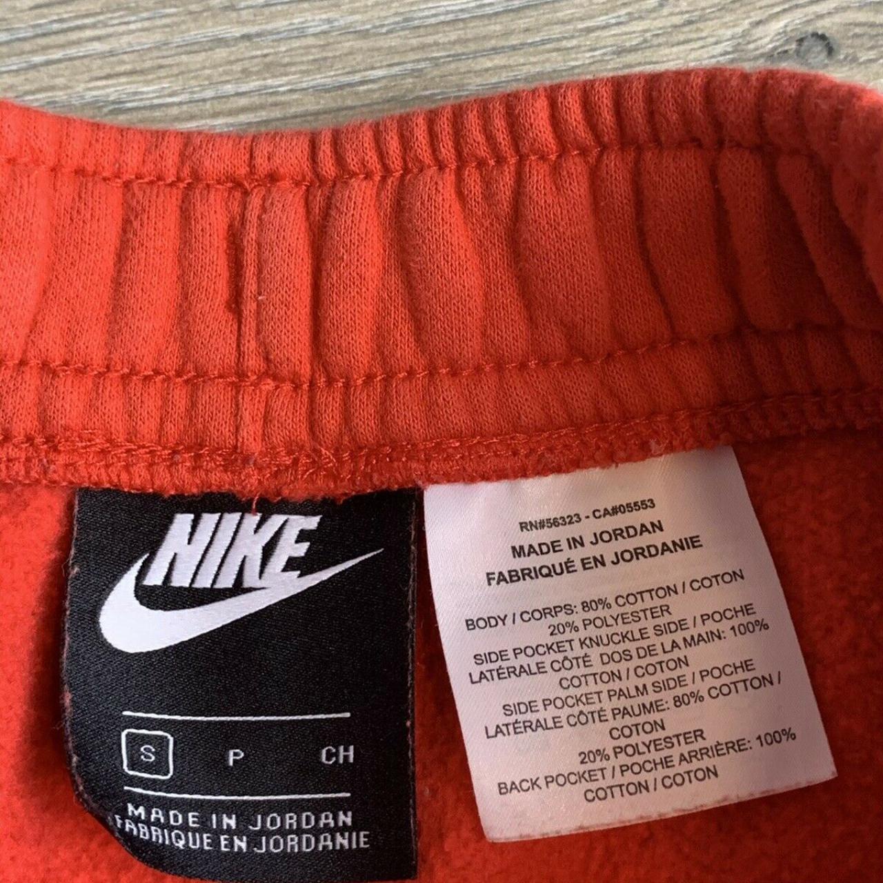 Nike Men's Club Fleece Sweat Shorts Size Small... - Depop