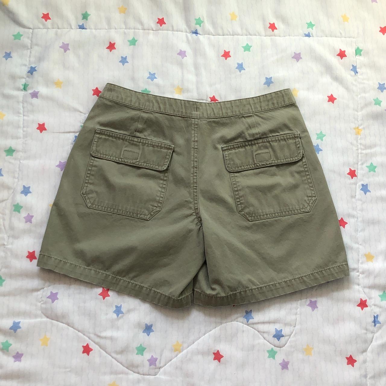 Old Navy Women's Green Shorts | Depop