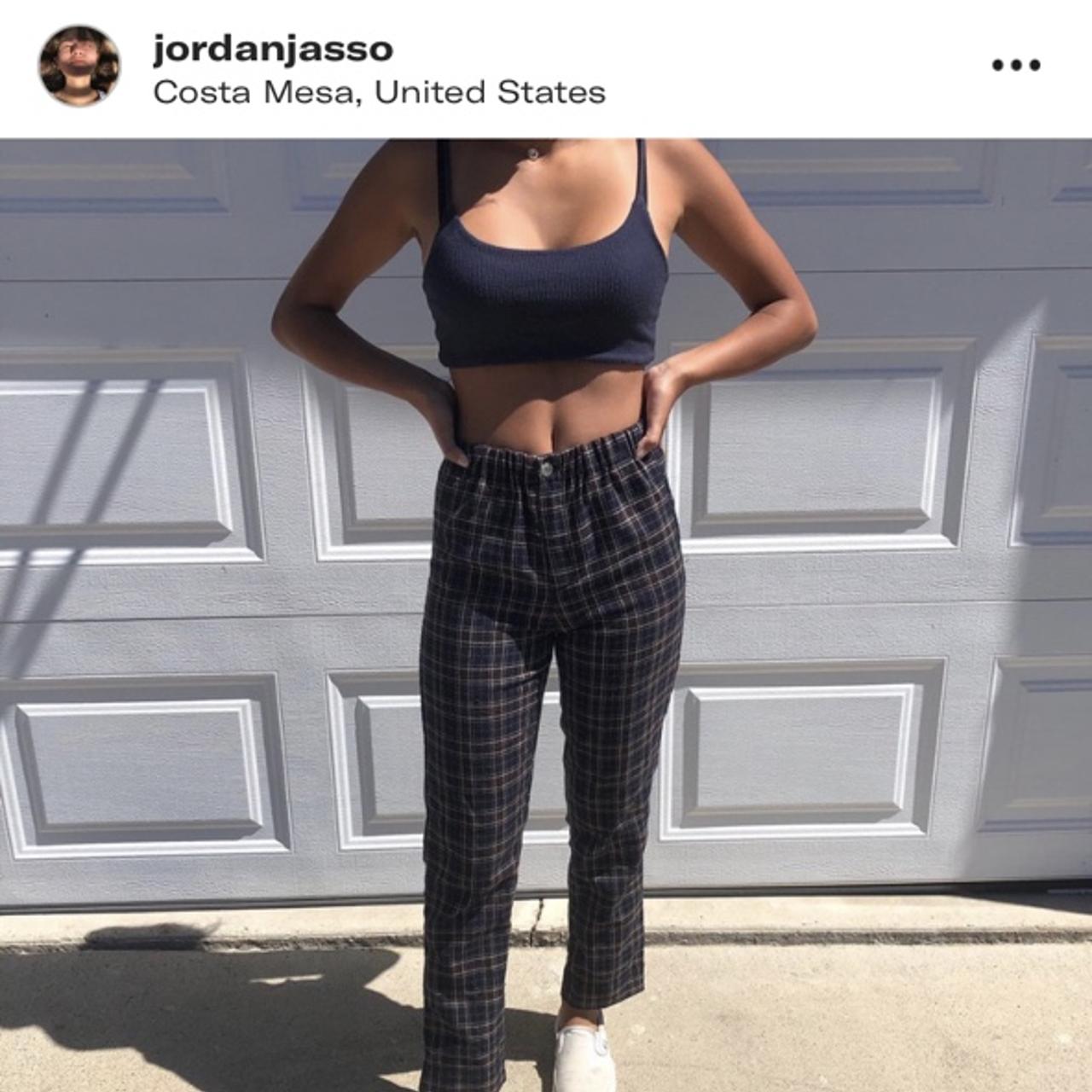 🌸BRANDY MELVILLE BROWN PLAID PANTS🌸 ALL PICTURES... Depop