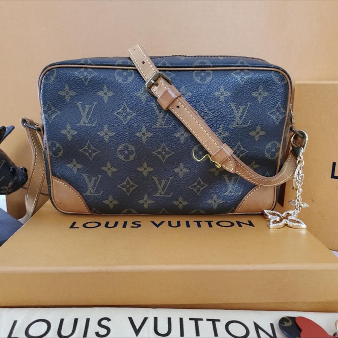 Louis Vuitton Trocadero 27 Monogram Crossbody/ - Depop