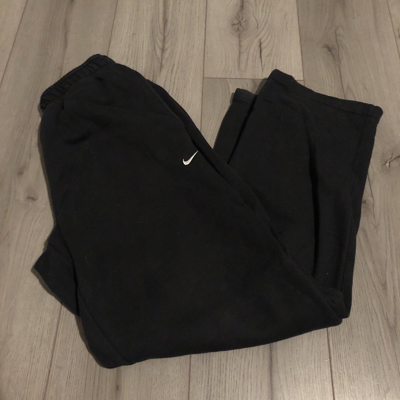 black nike joggers