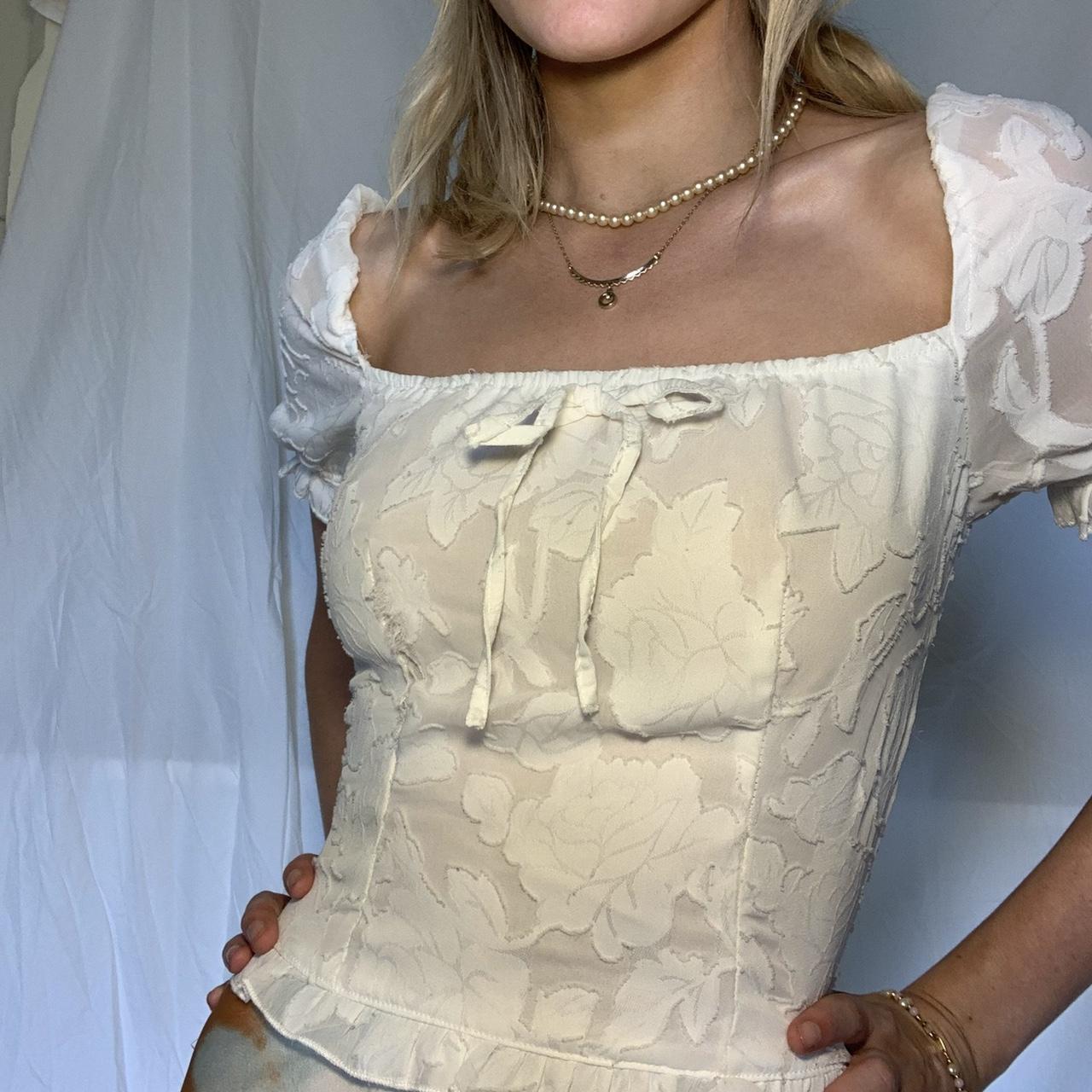 Women's White Corset | Depop