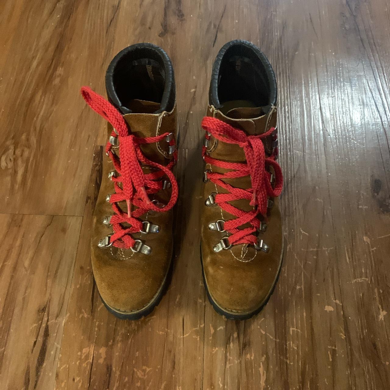 classic women's hiking boots