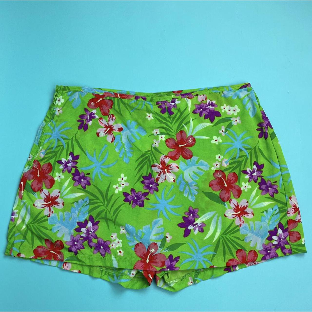 CUTEST floral skort 🌸 Size: 12/14 Large waist... - Depop