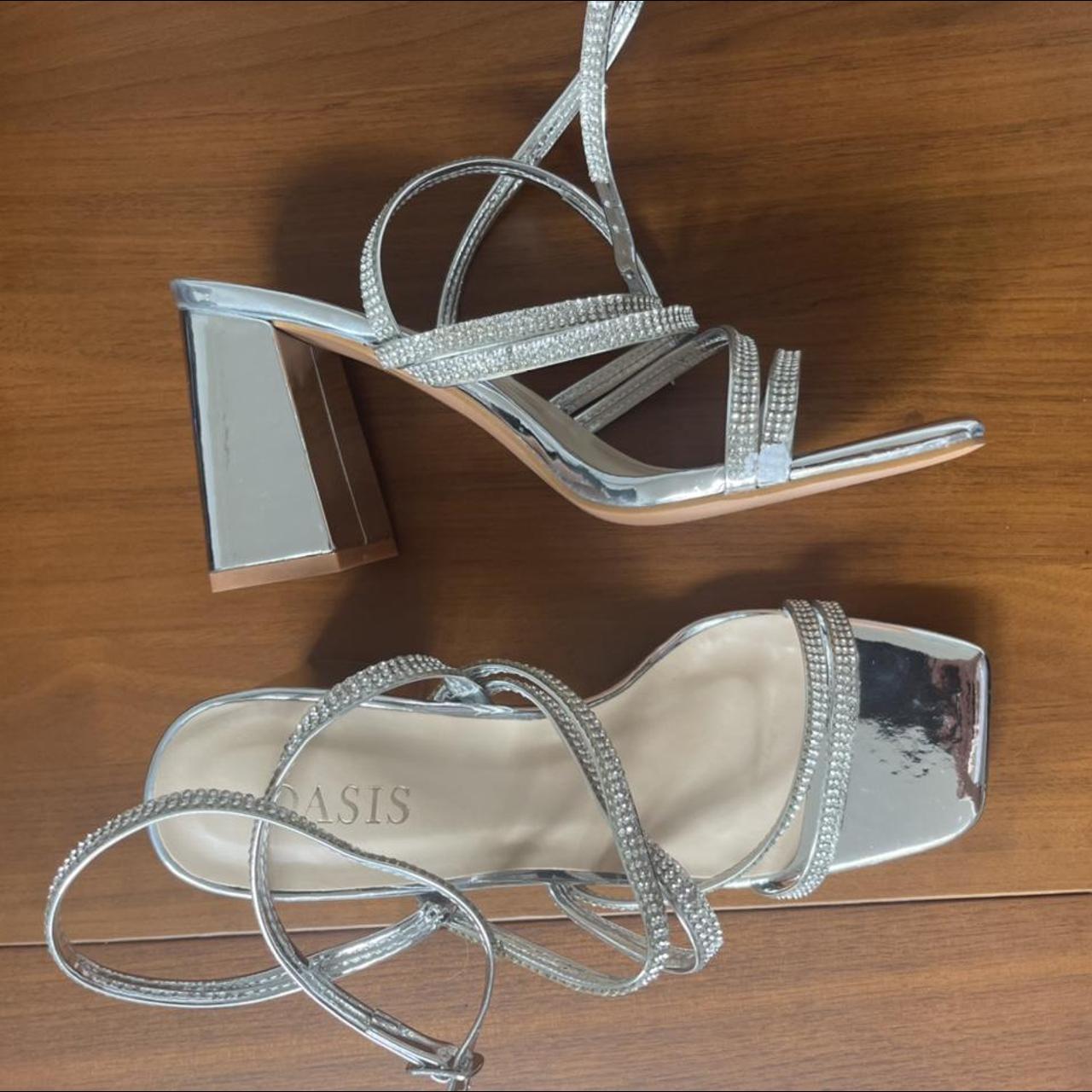 Oasis deals silver sandals