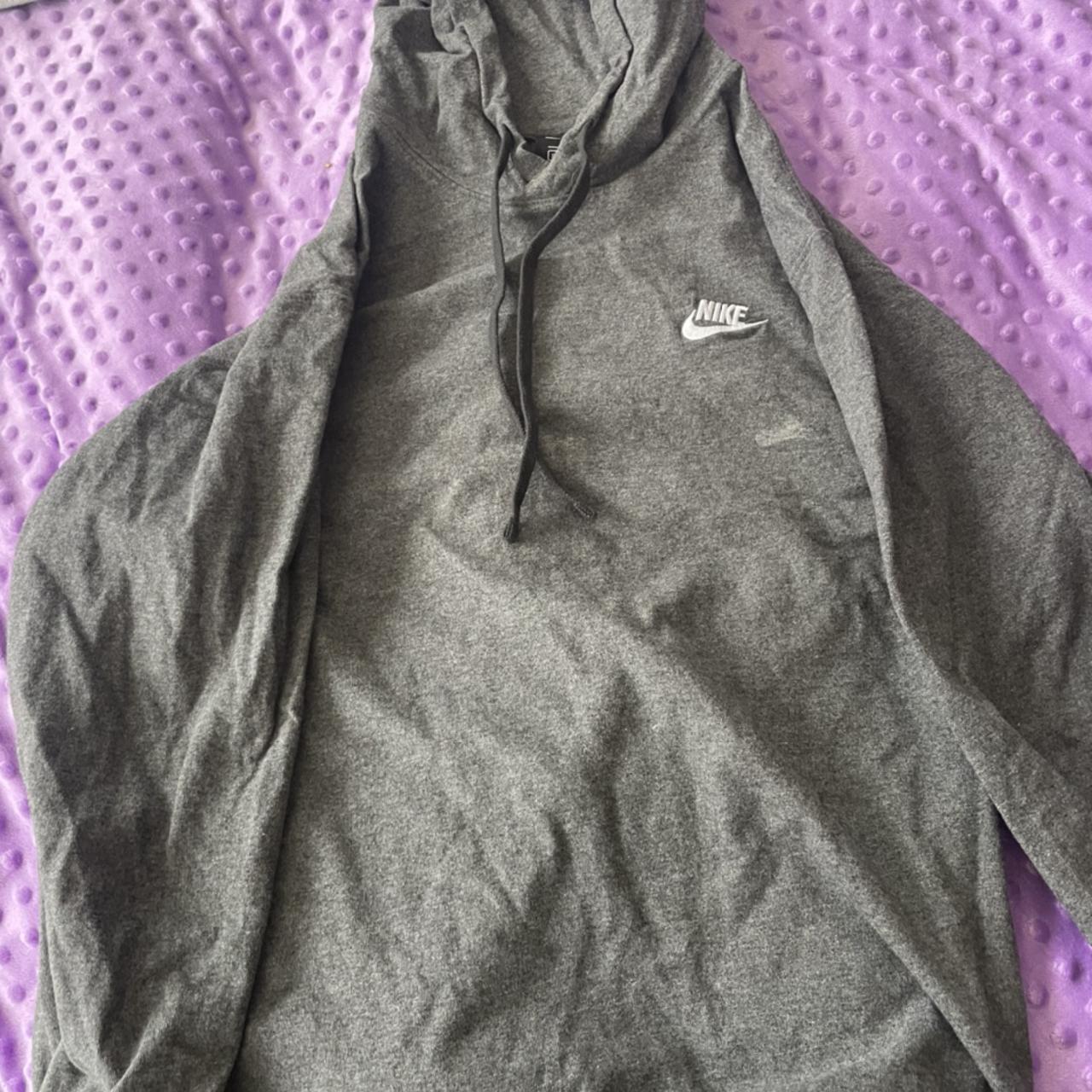 does nike hoodies run small