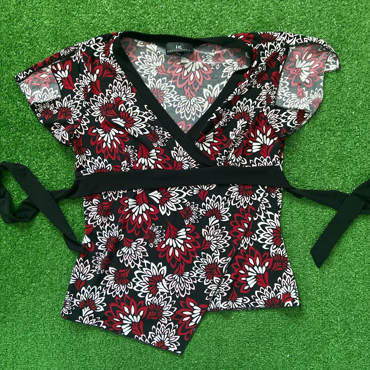 Product Image 1 - Cute flower print top. Has