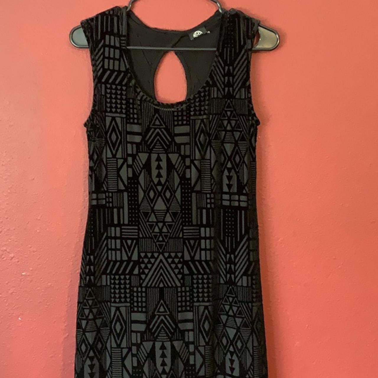 Black Velvet Burnout Maxi Dress Size Medium Depop   P0 