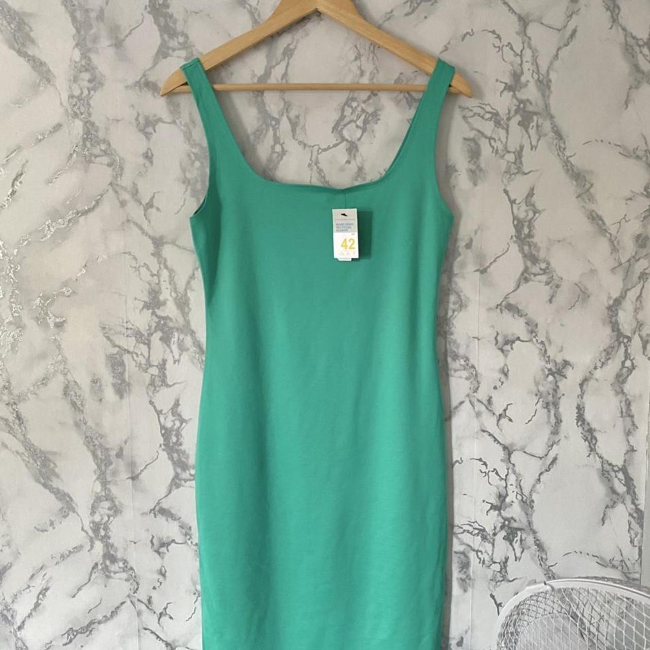 green-maxi-dress-size-14-but-would-also-fit-a-depop