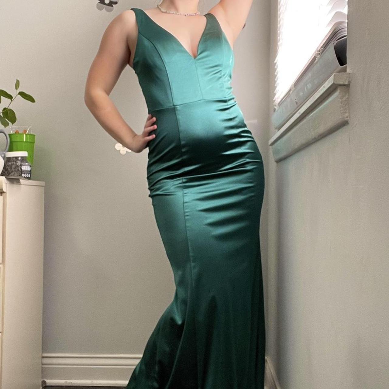 green bodycon prom dress