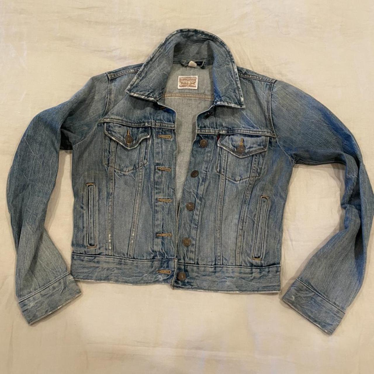 Vintage Levi’s trucker jacket Size medium Some... - Depop