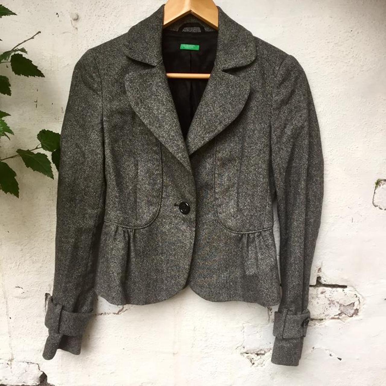 United Colors of Benetton Women's Grey and White Jacket | Depop