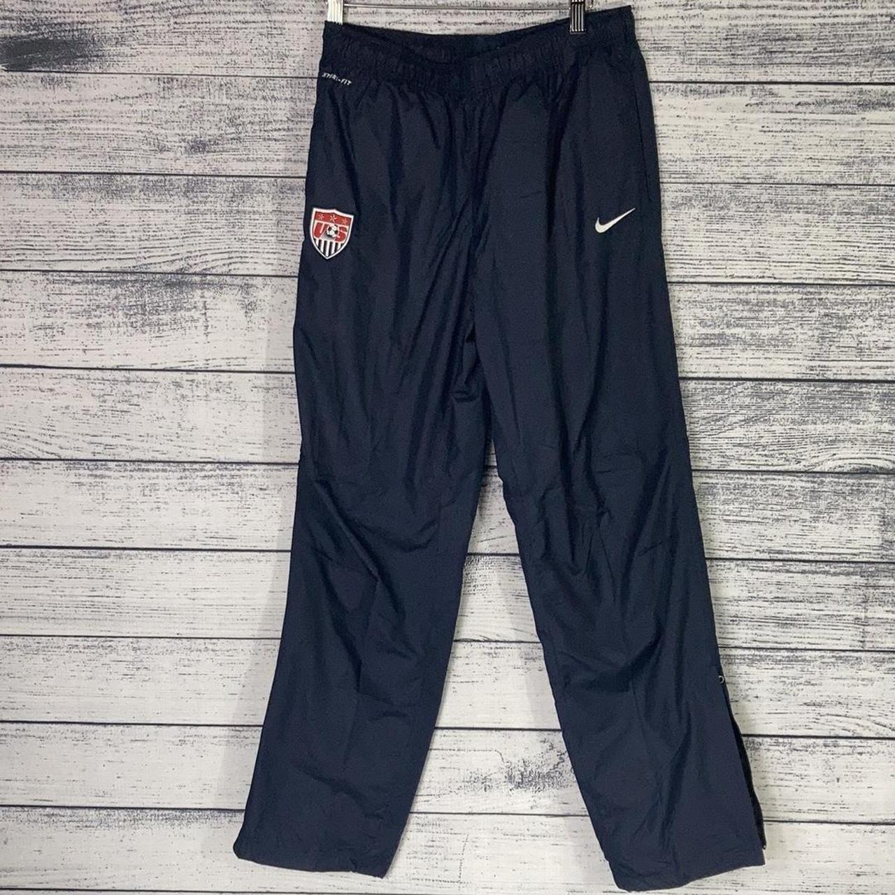 ✨ Y2K Nike Storm-Fit USA Soccer Navy Football Player... - Depop