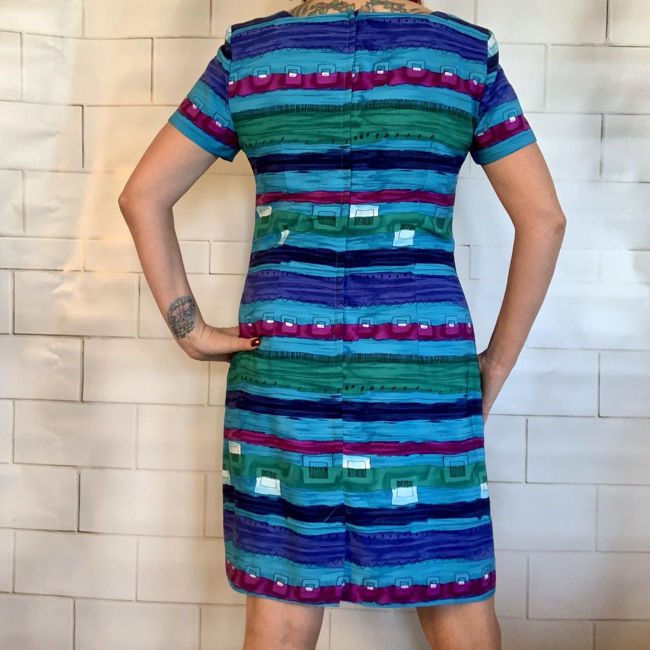 funky-and-fabulous-early-90s-striped-geometric-depop