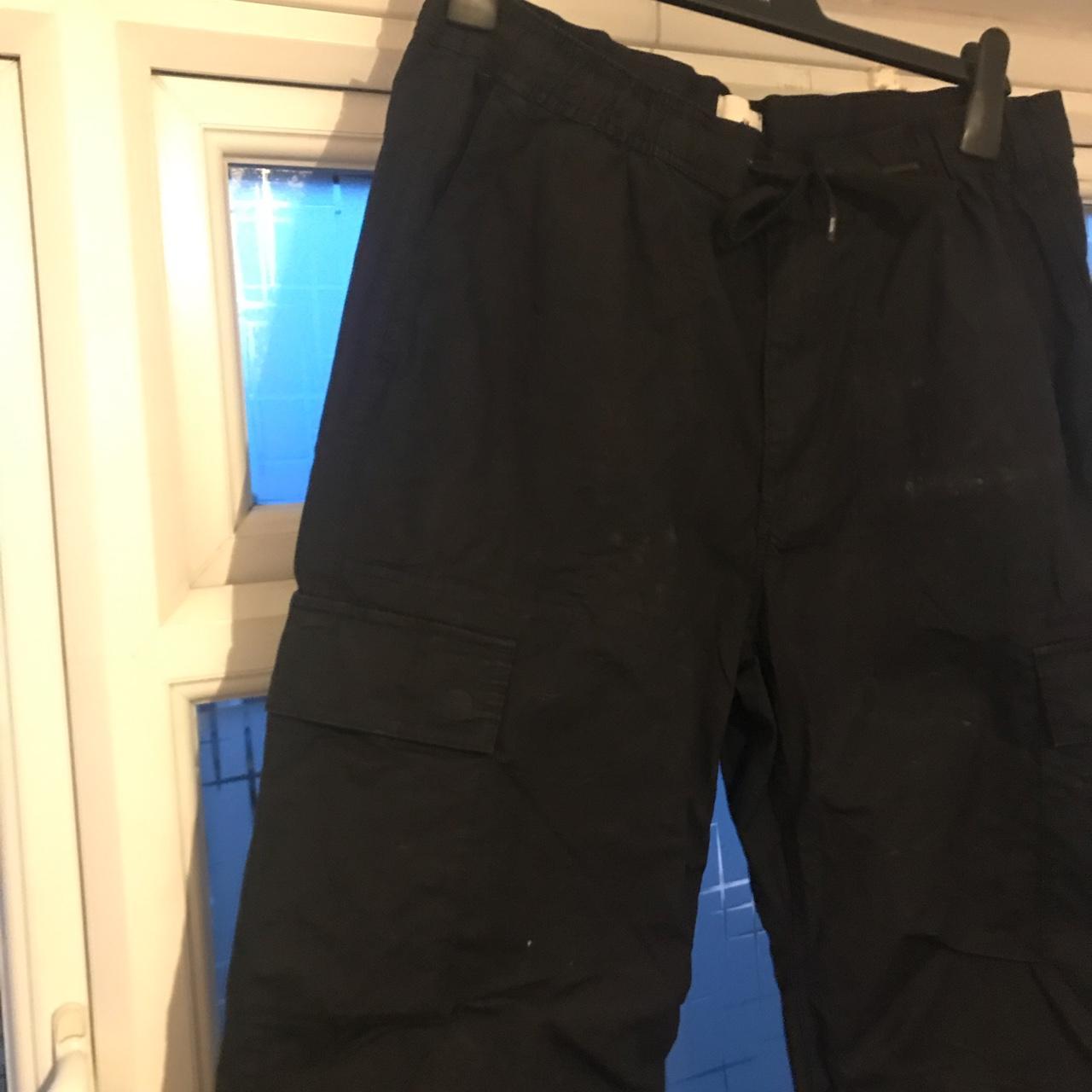 H&M baggy cargo trousers uncuffed Size L worn once... - Depop