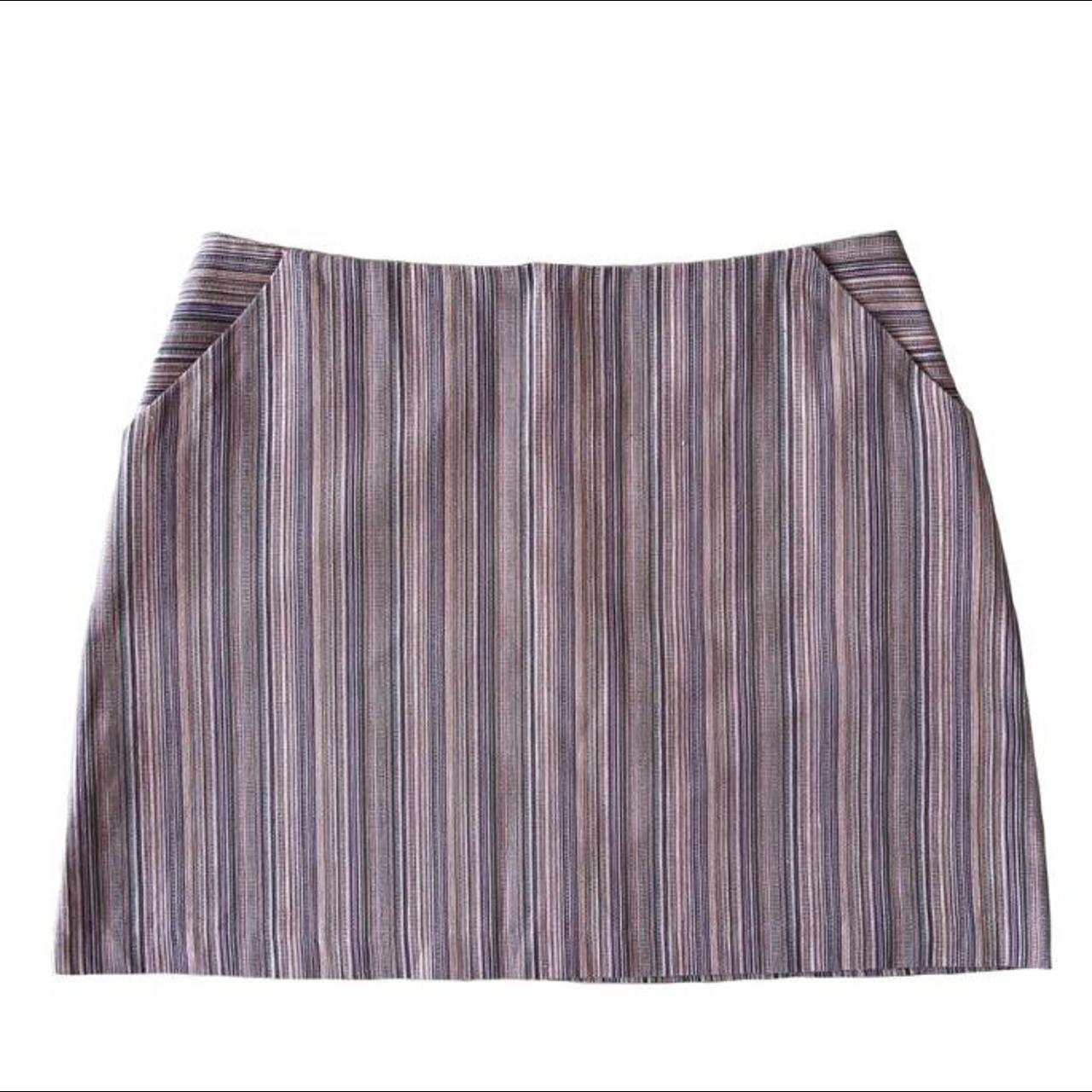 Amazing pinstripe skirt, perfect for layering!... Depop
