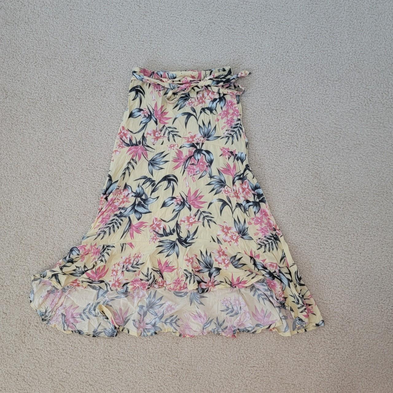 H&M Women's Yellow and Pink Skirt | Depop