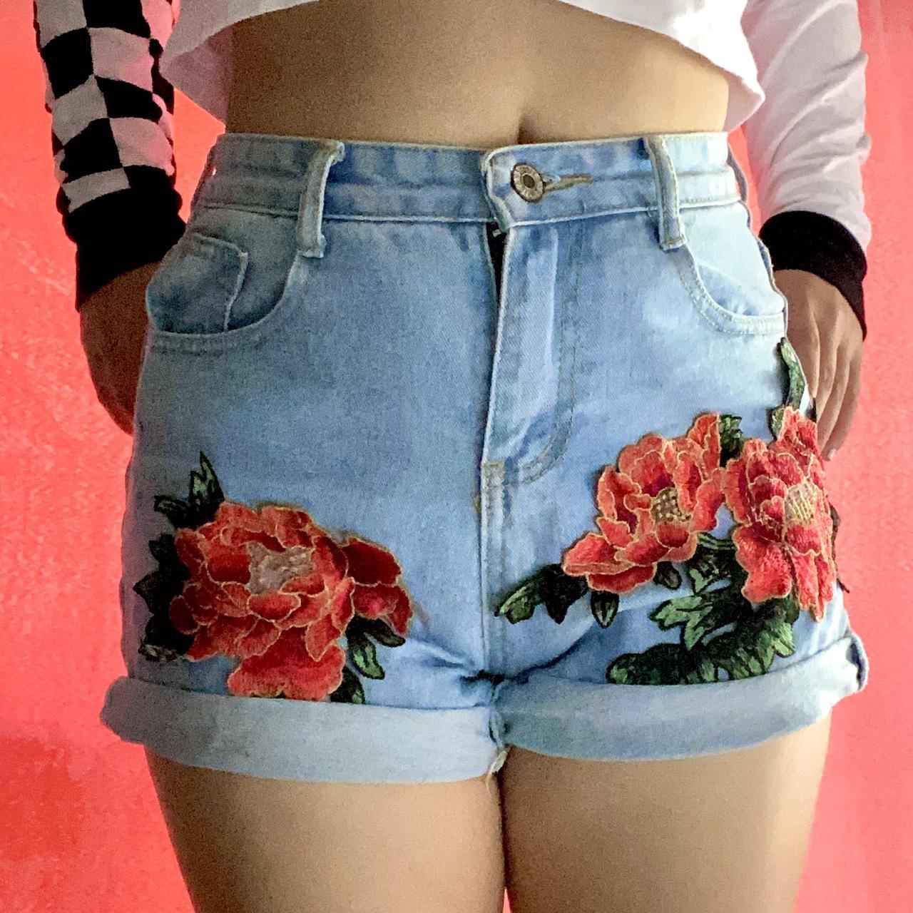 Product Image 1 - Floral Embroidered Denim Shorts

[CONDITION]
Like new!

[SIZE]
Small
Waist: