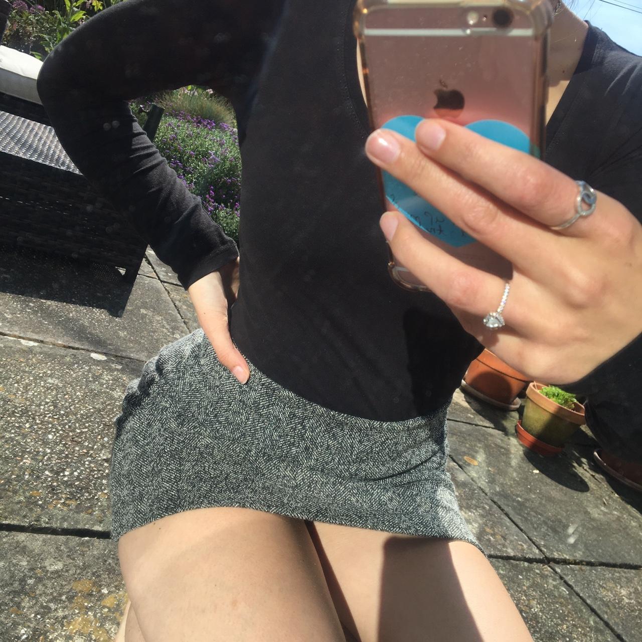 Smart sexy mini skirt🖤 #miniskirt #smart #sexy... - Depop