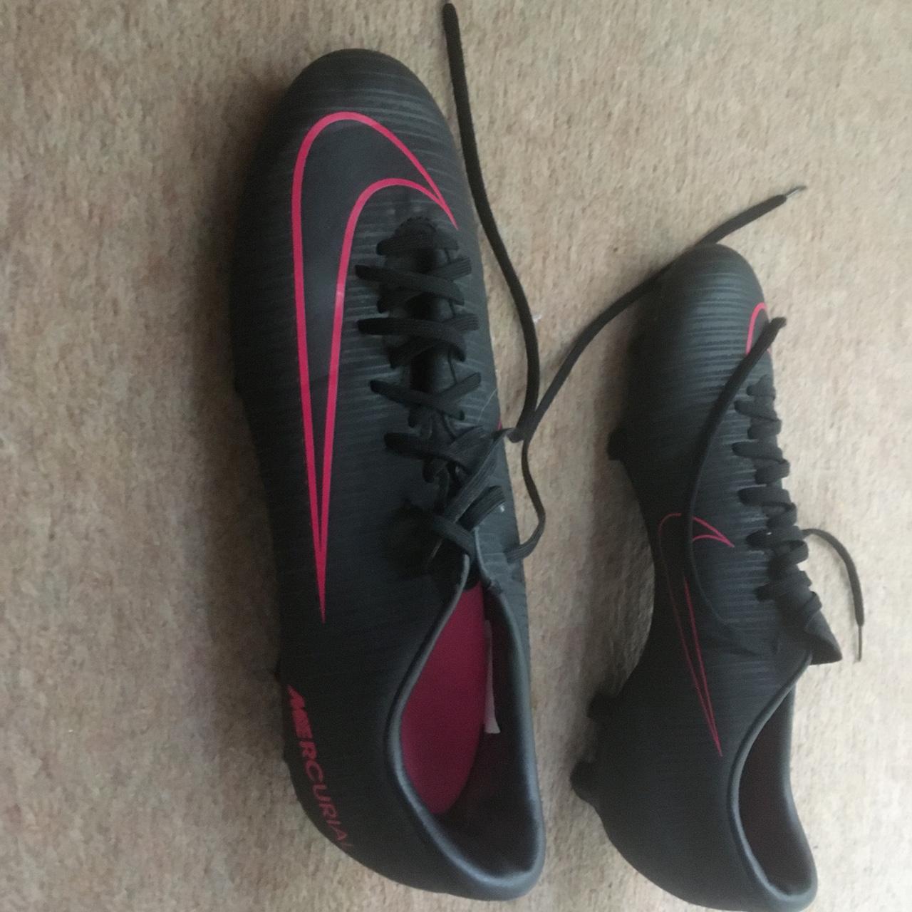 Mens black on sale 'mercurial football boots