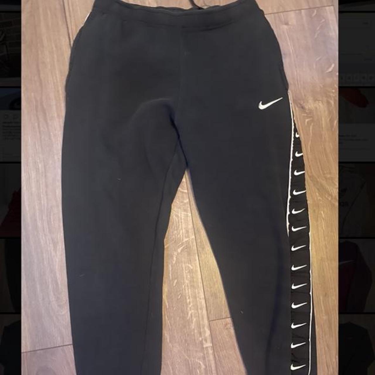 Nike joggers with outlet nike down the side