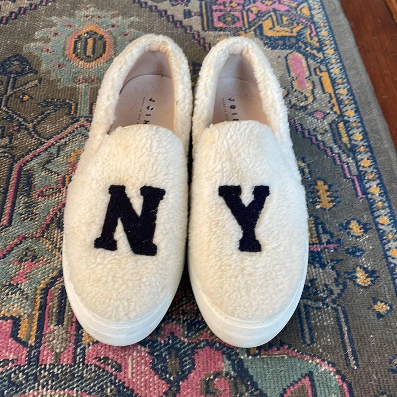 Louis Vuitton - Cream Wool Slipper