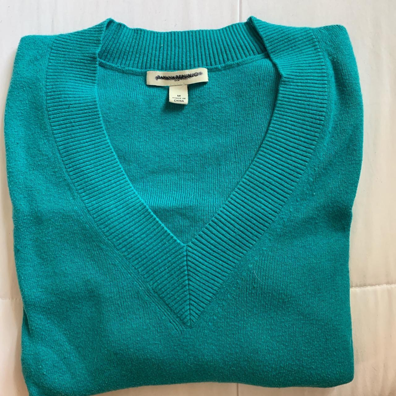 Banana Republic Women's Sweater Blue M – Adorable banana