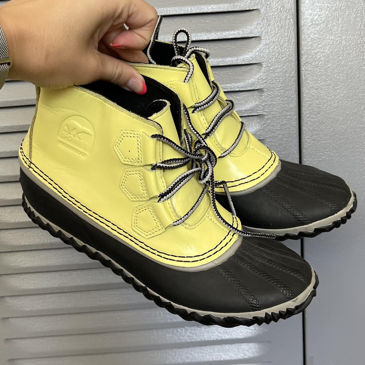 sorel yellow