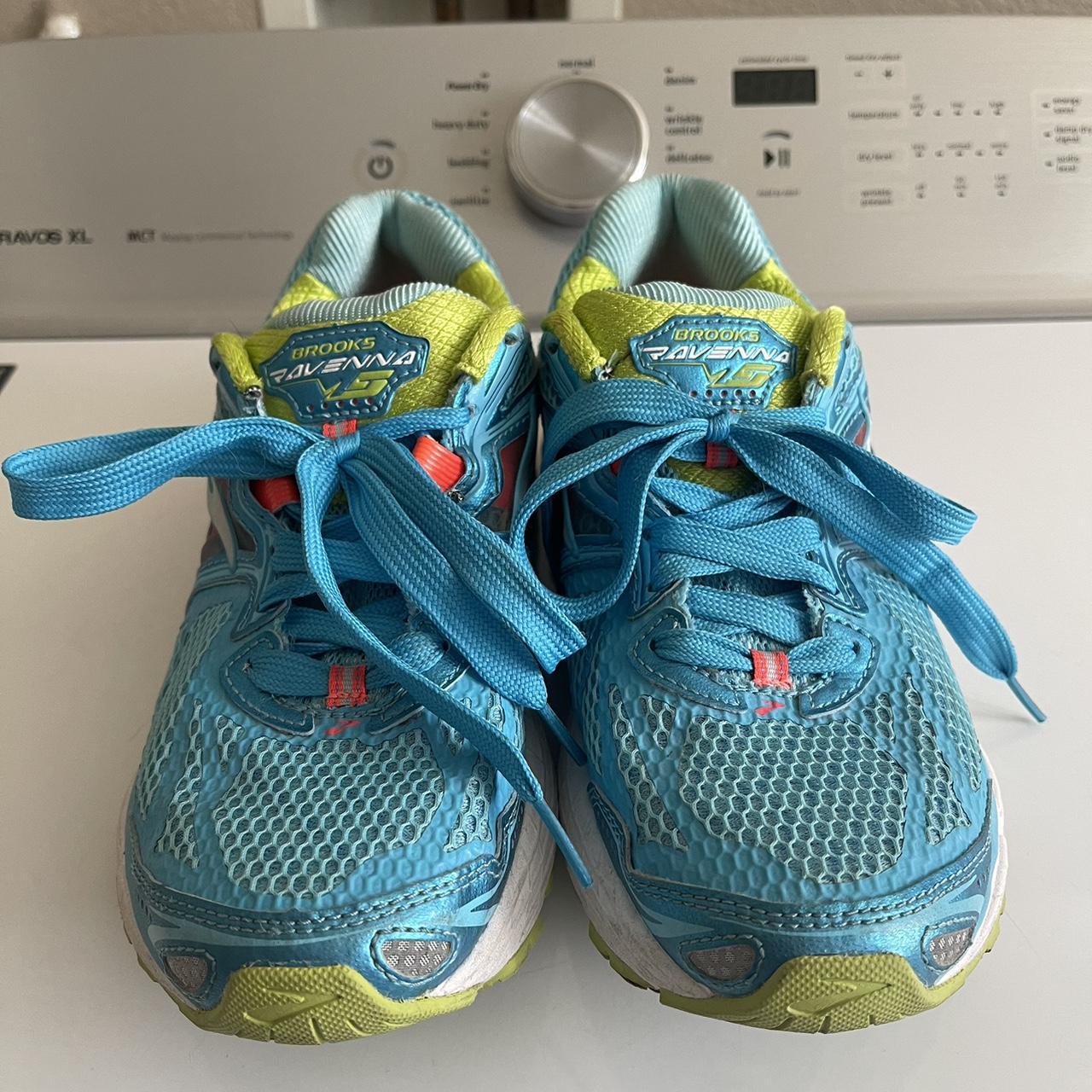 Brooks trainers best sale size 5