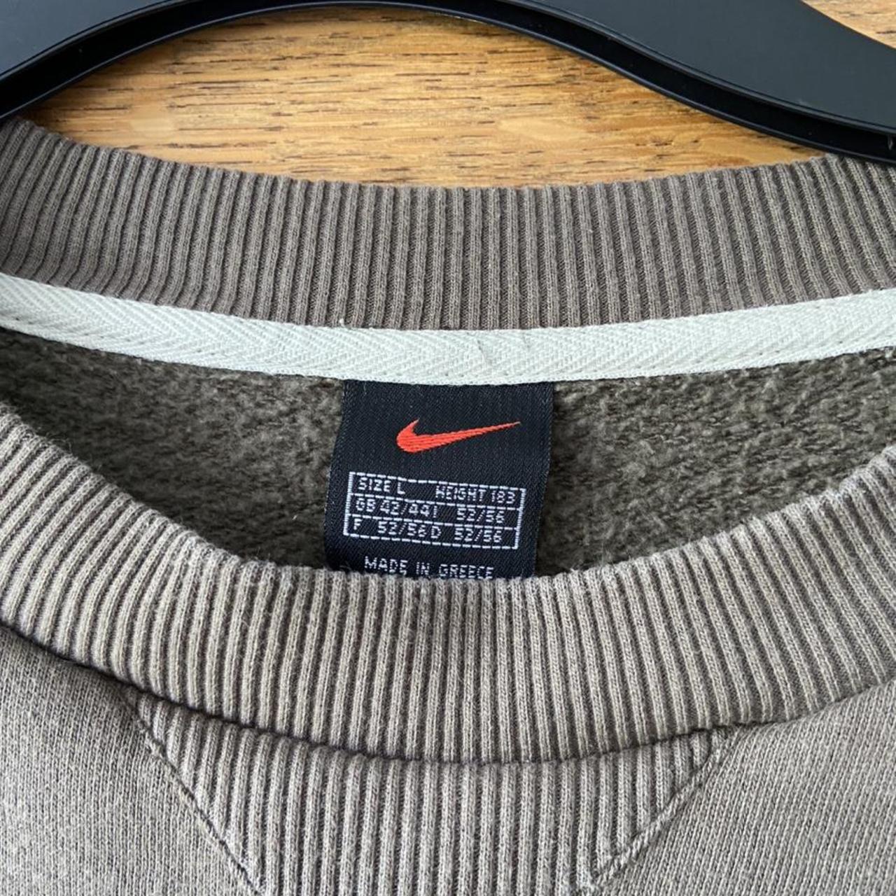 brown nike vintage jumper