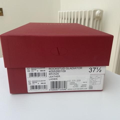 Valentino shoe box label describing 37.5 rockstud... - Depop