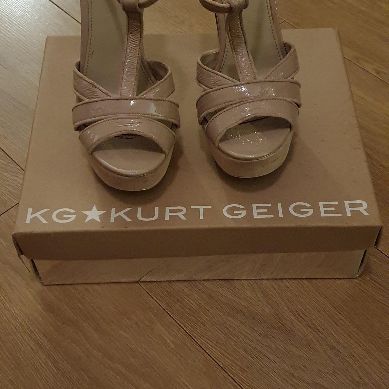 carvela nude heels