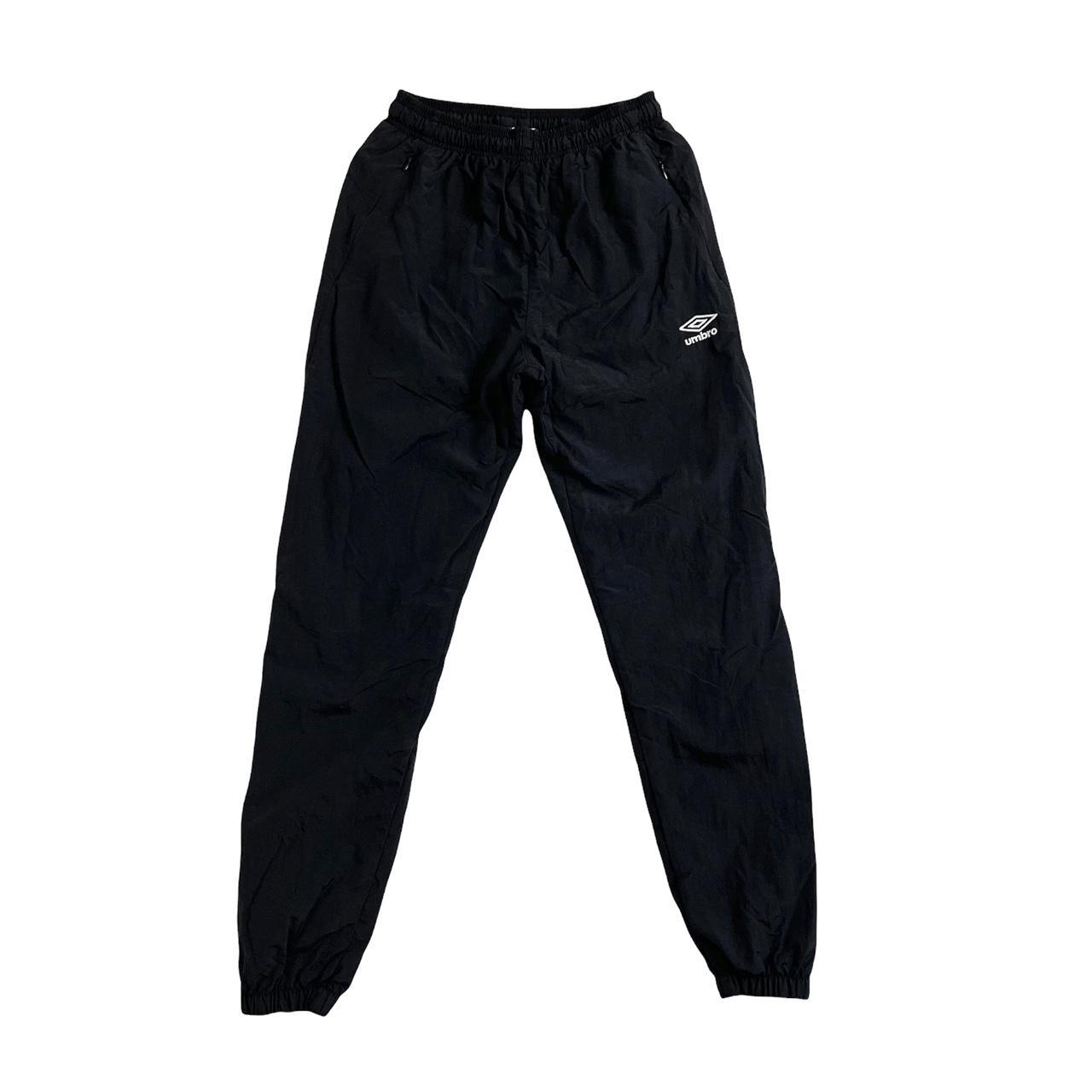 Umbro jogger long pants with fleece lining sooooo - Depop