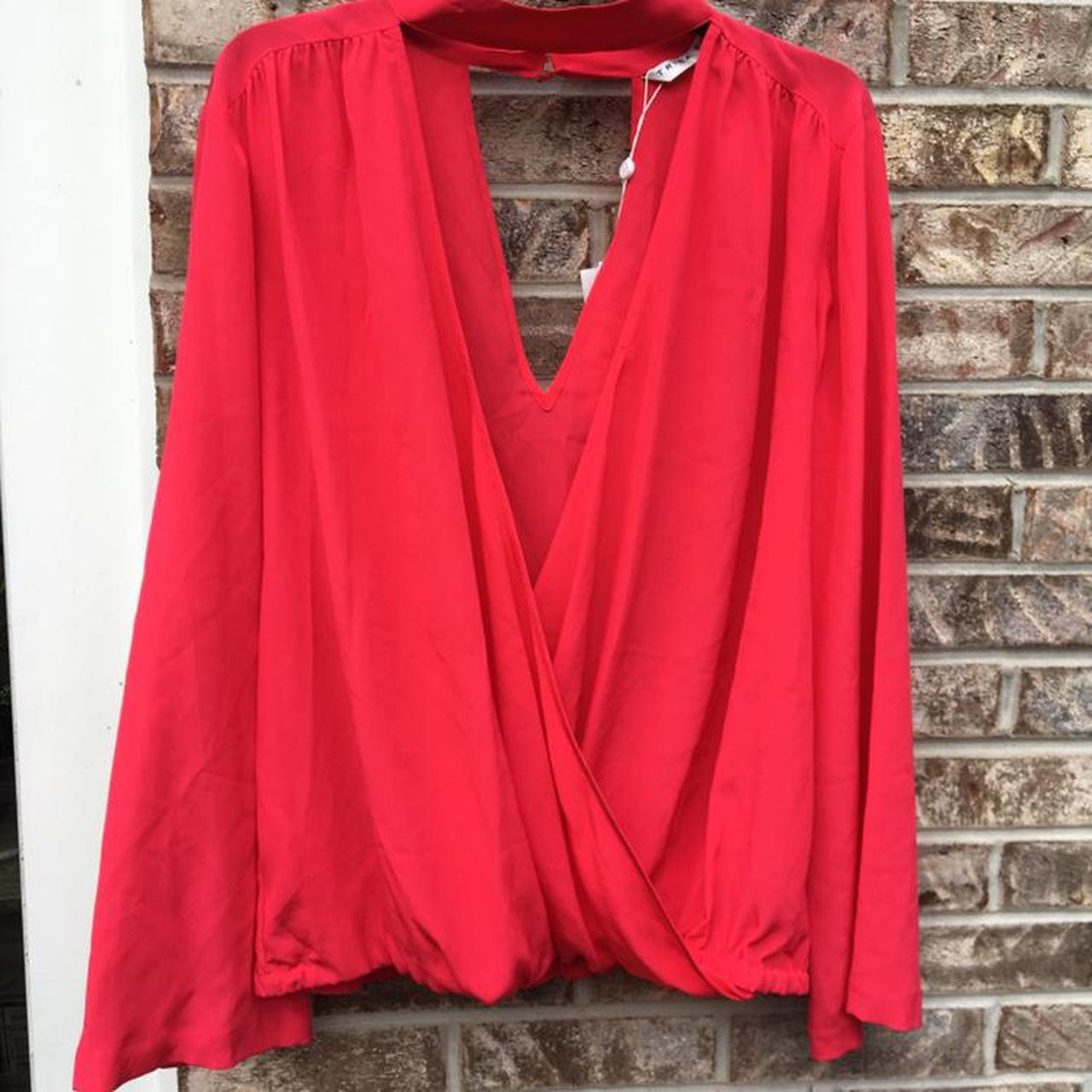 Product Image 4 - Hot pink/cherry draped top
Long sleeves
Plunging