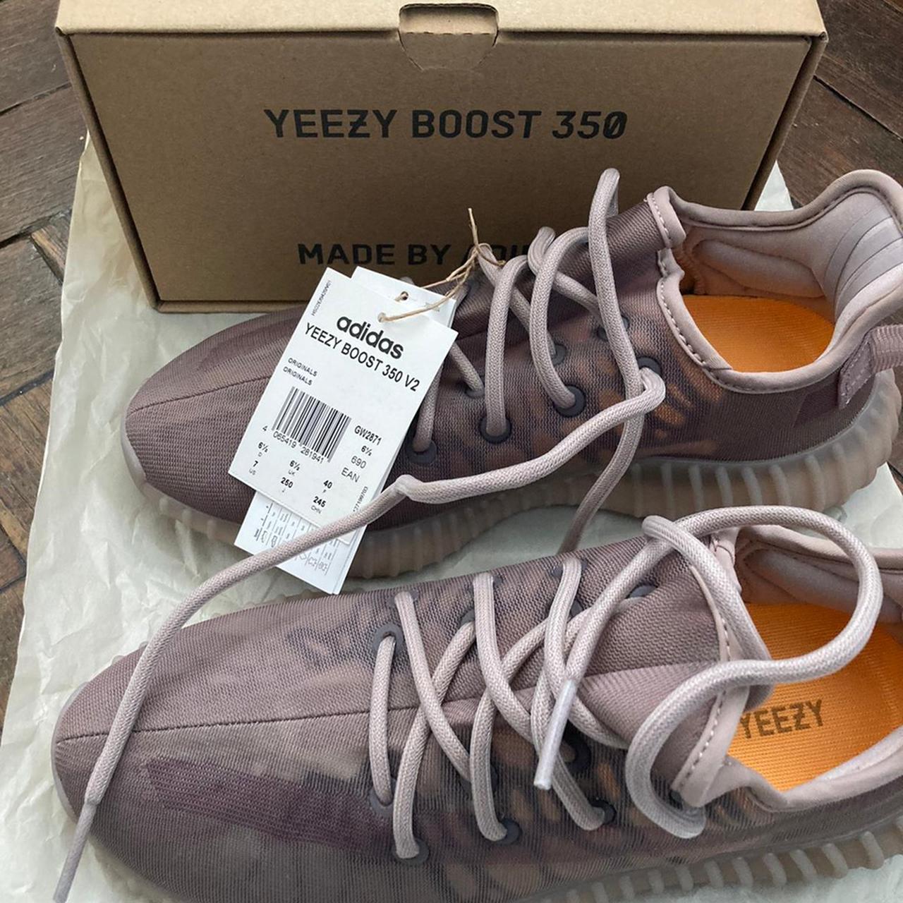 Women's size store 6.5 in yeezys