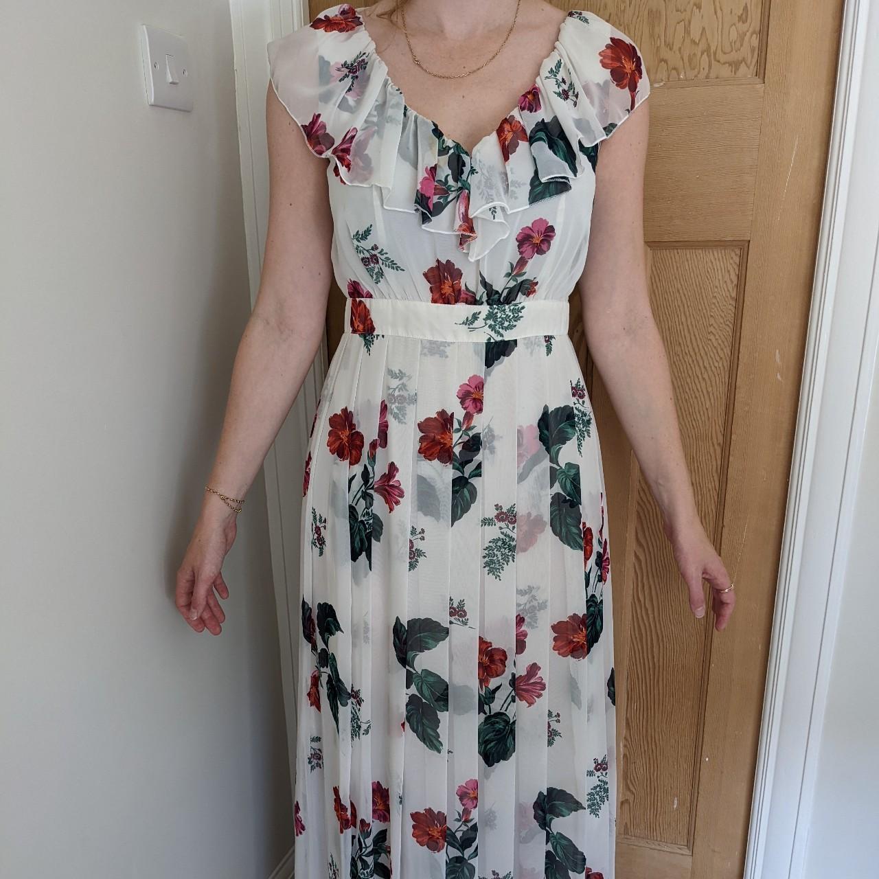 Vintage Floral Maxi Gorgeous Vintage Floral Maxi... - Depop