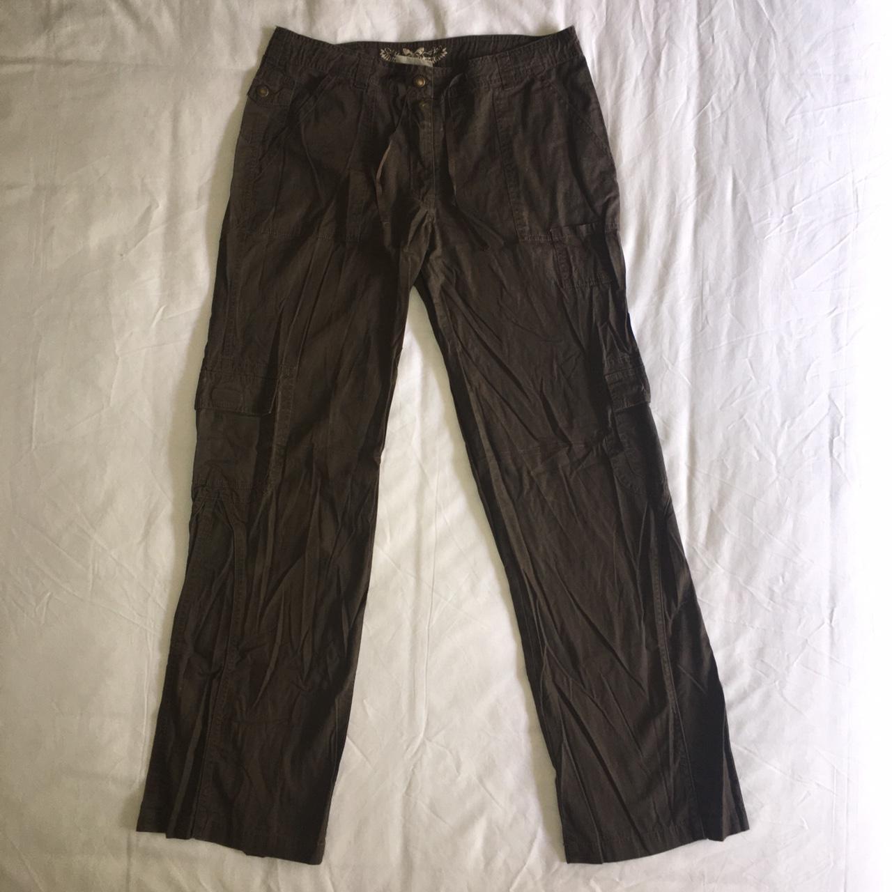 chocolate brown cargo pants with side pocket and... - Depop