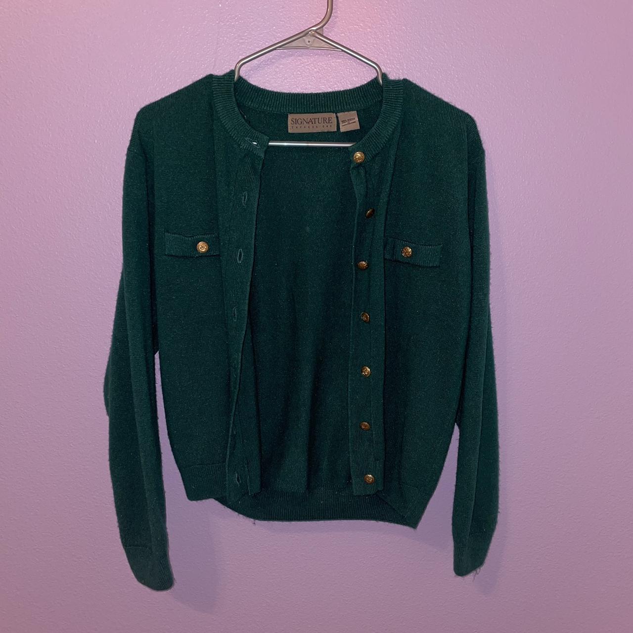 Vintage forest green cardigan! 🌱 women’s size M... - Depop