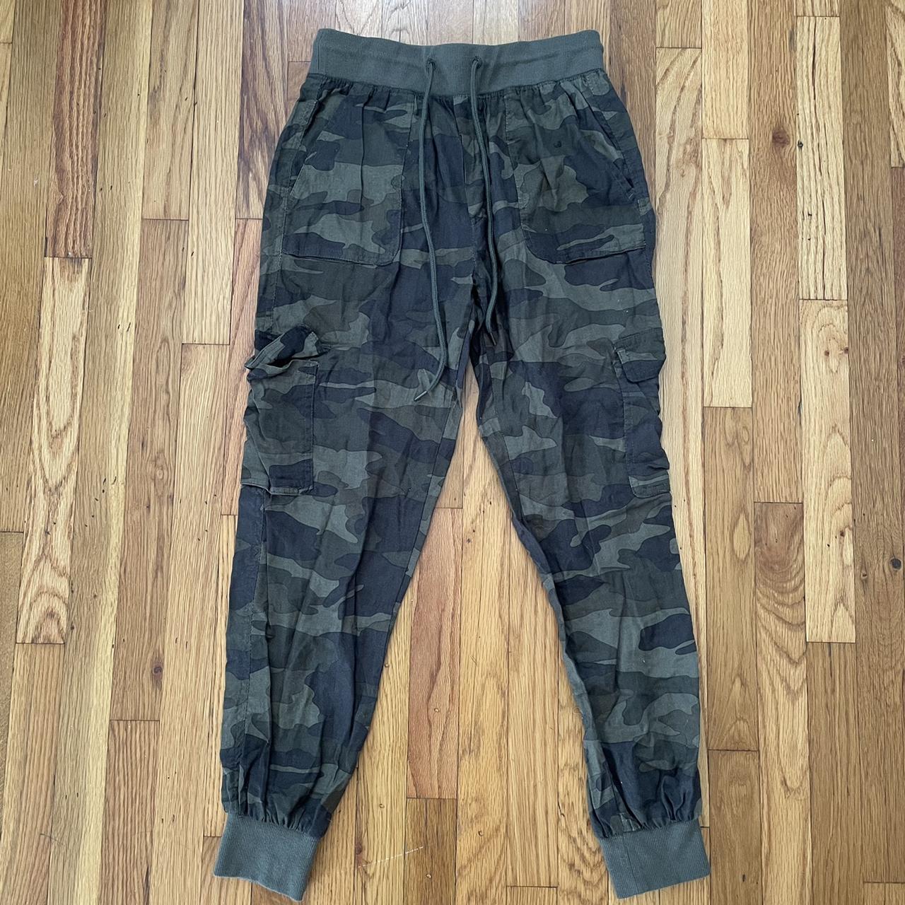 Garage camo sale joggers