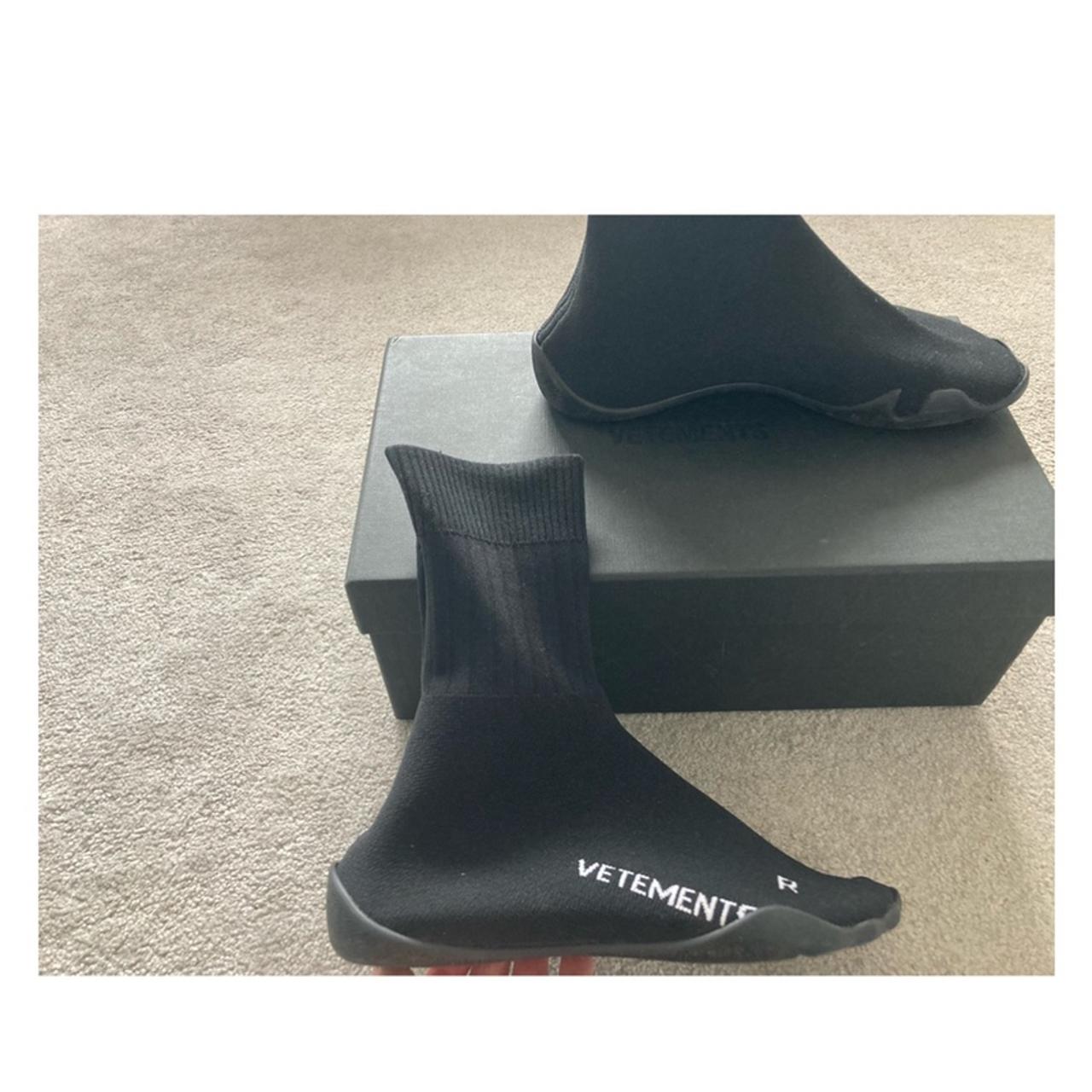 AUTHENTIC Vetements Karate ribbed trainer sock -...