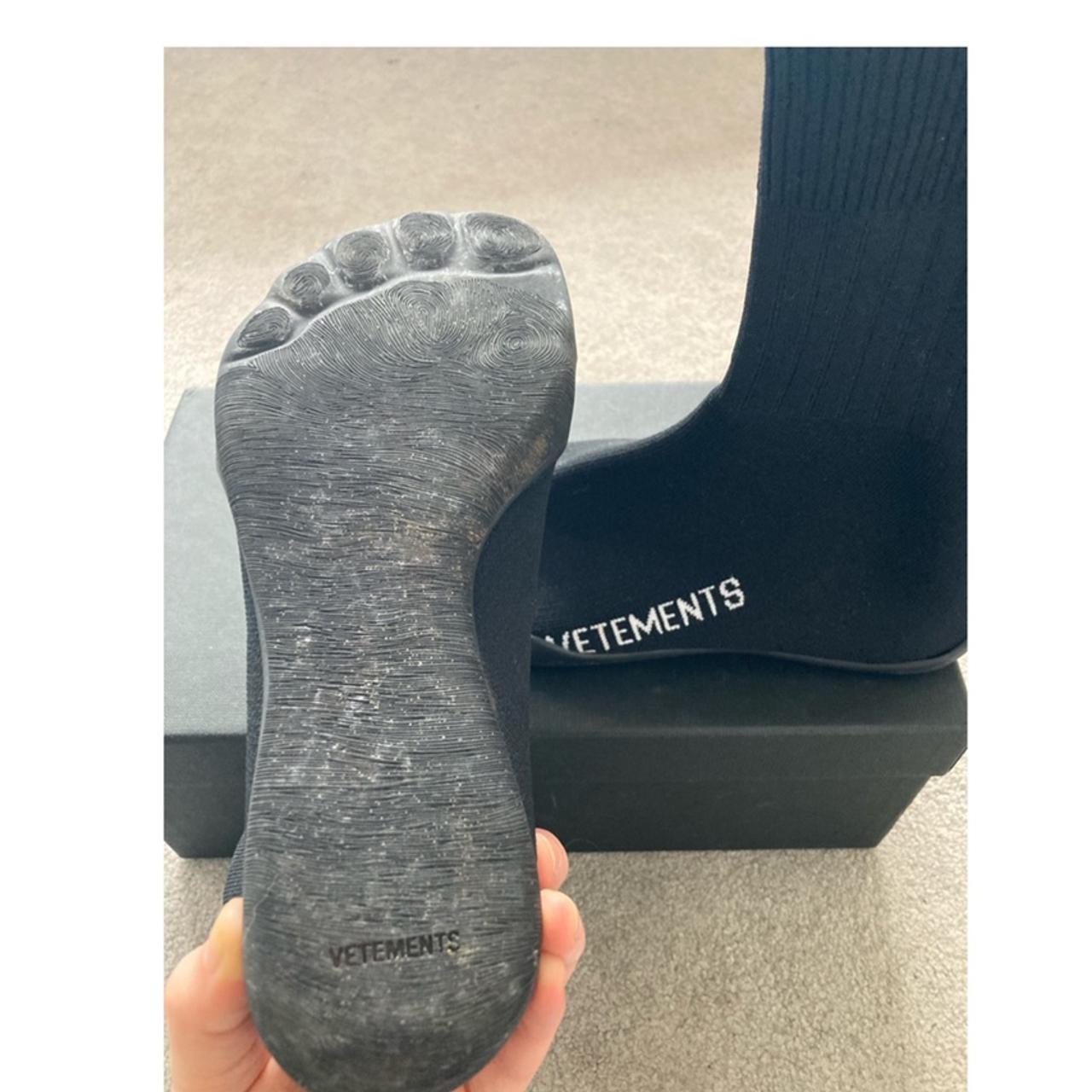 AUTHENTIC Vetements Karate ribbed trainer sock -...
