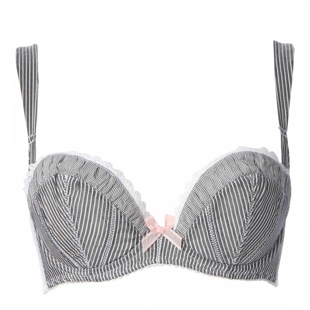 Bra 32a - Depop